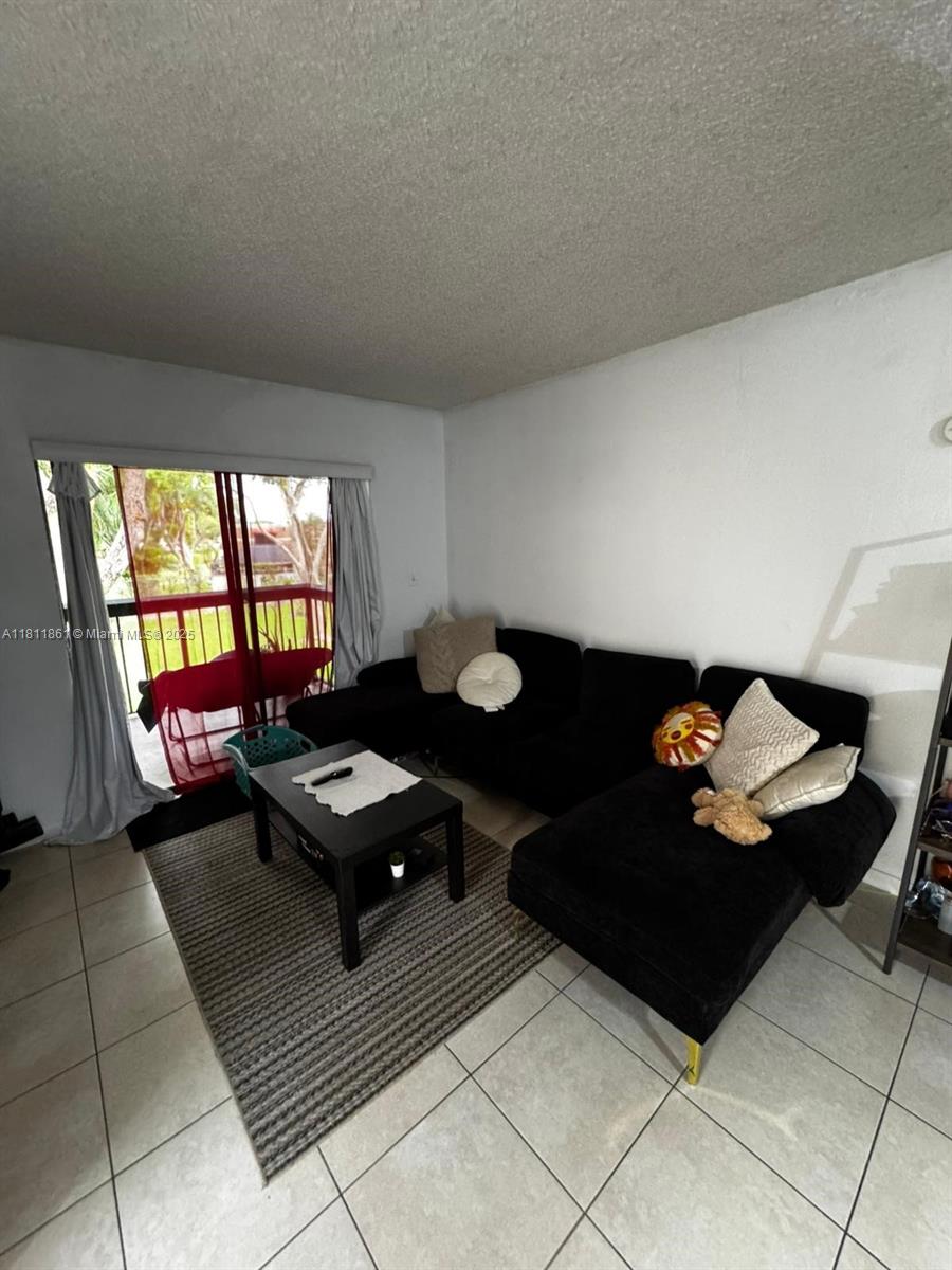 LAURELS AT SHERWOOD CONDO - Residential