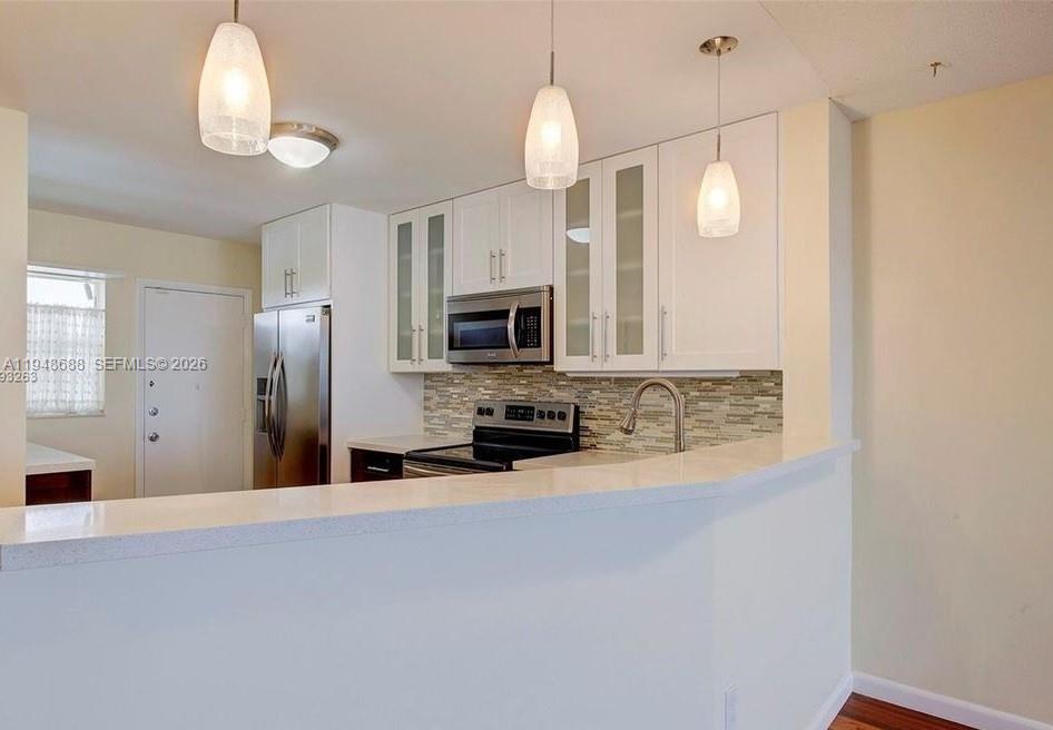 JADE WINDS GROUP - - Residential