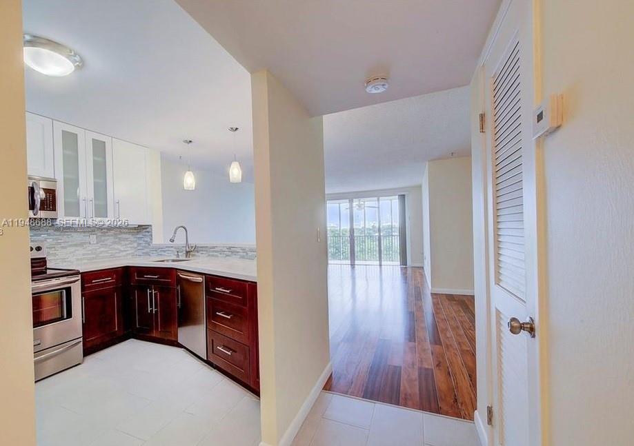 JADE WINDS GROUP - - Residential