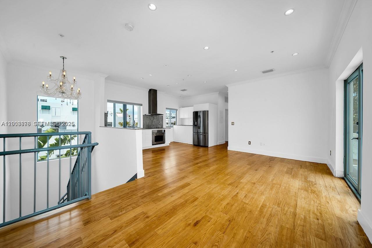 THE EVELYN CONDO - Residential Lease