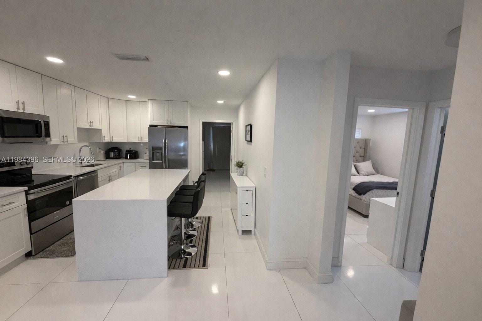 DEERFIELD BEACH ESTATES S - Residential Income