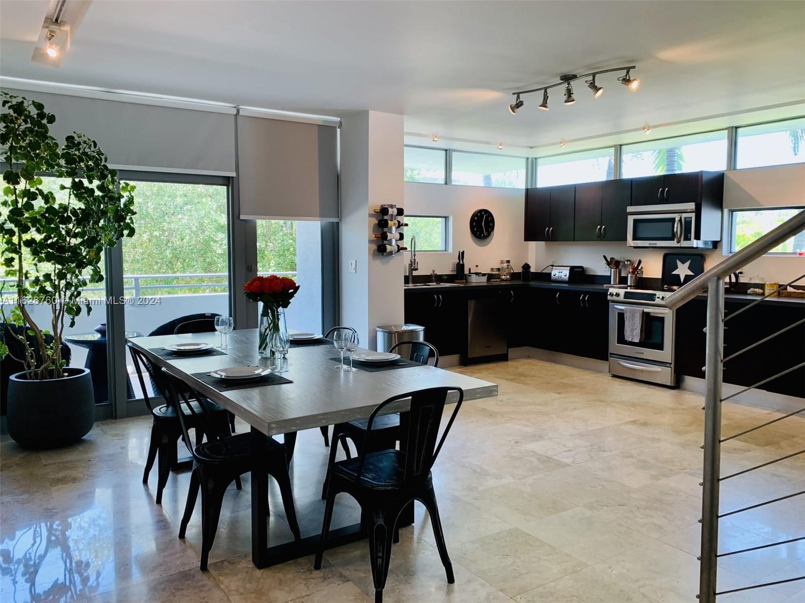 GROVE VISTA VILLAS - Residential Lease