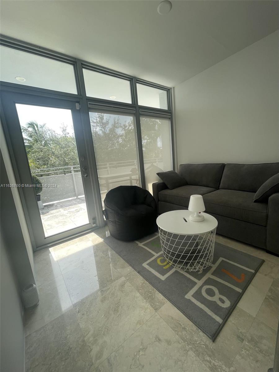 GROVE VISTA VILLAS - Residential Lease