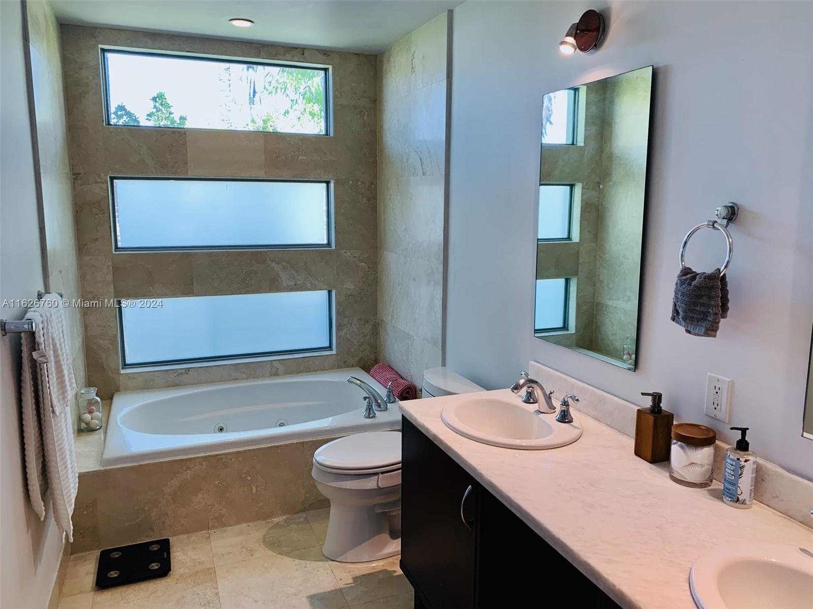 GROVE VISTA VILLAS - Residential Lease