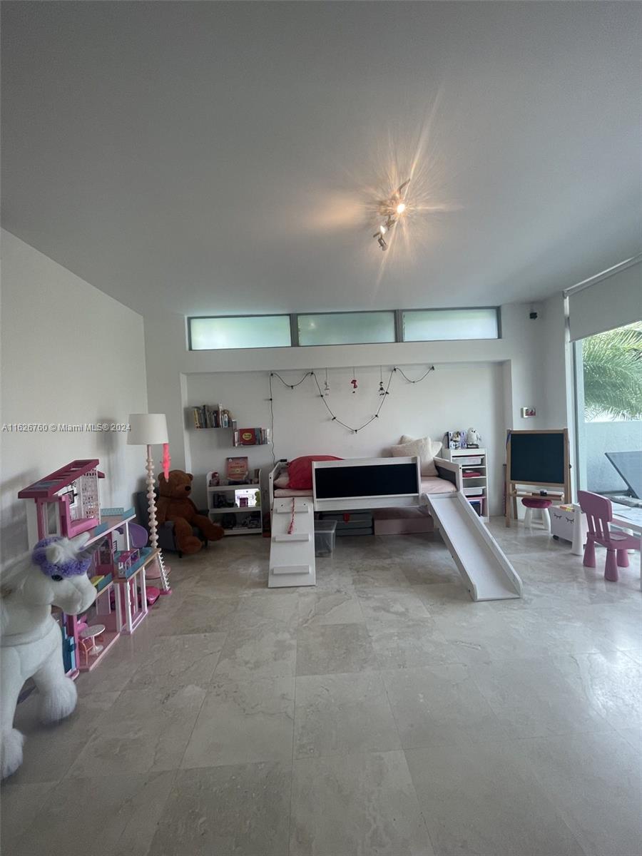 GROVE VISTA VILLAS - Residential Lease