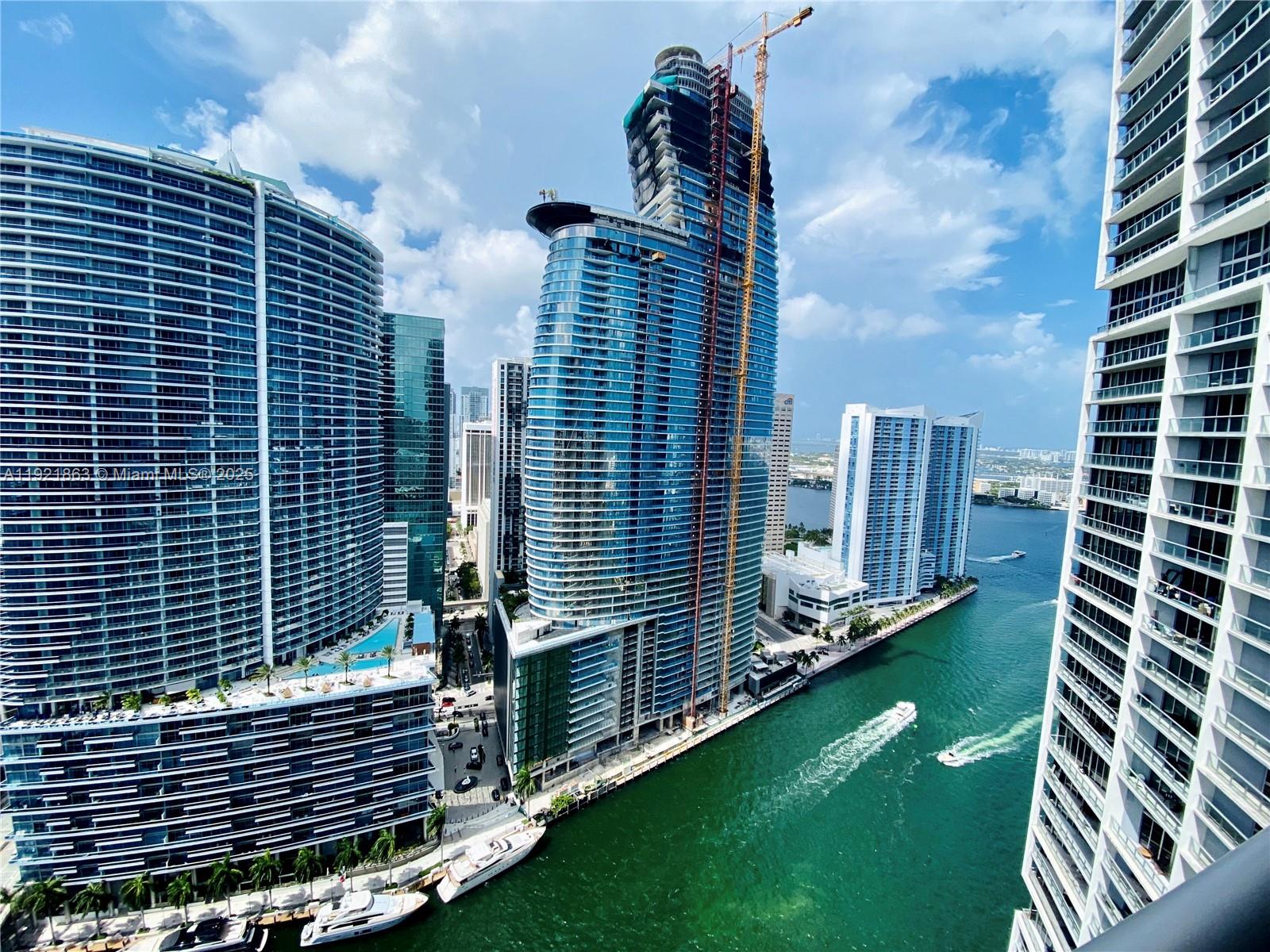 ICONBRICKELL CONDO NO 1 - Residential