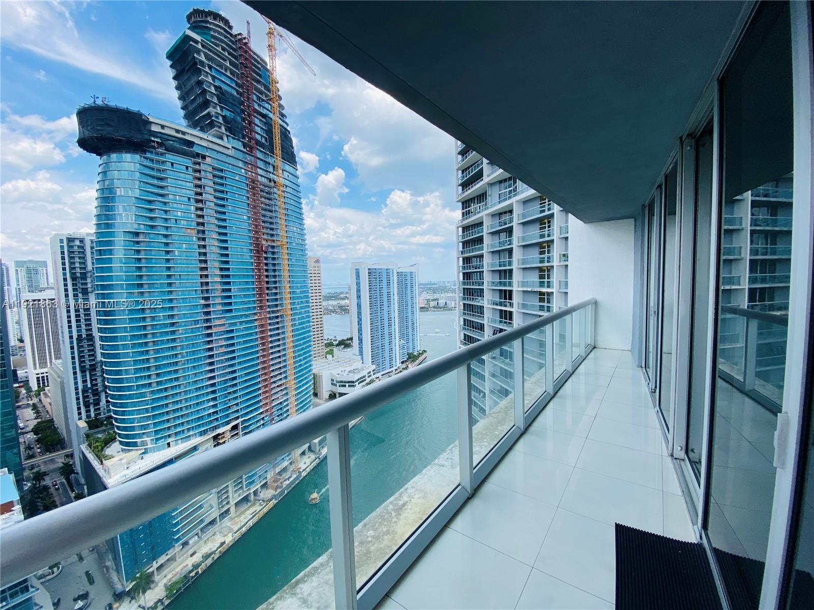 ICONBRICKELL CONDO NO 1 - Residential