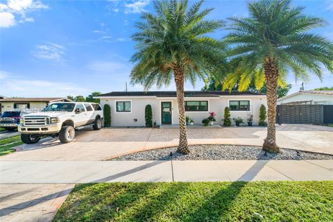 7874 NW 175th St Hialeah FL 33015