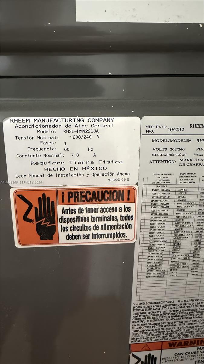 COURTYARDS FOUR CONDO - Residential