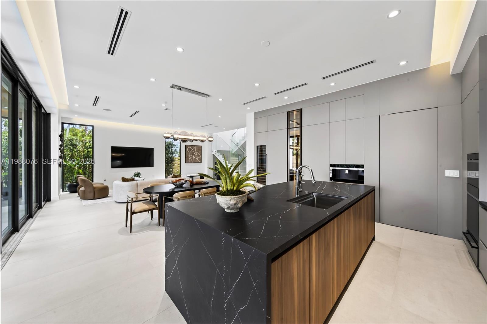 BRICKELL ESTATES - Residential