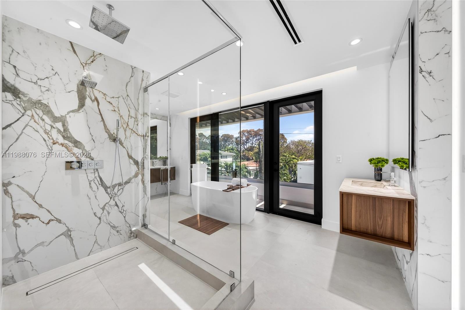 BRICKELL ESTATES - Residential