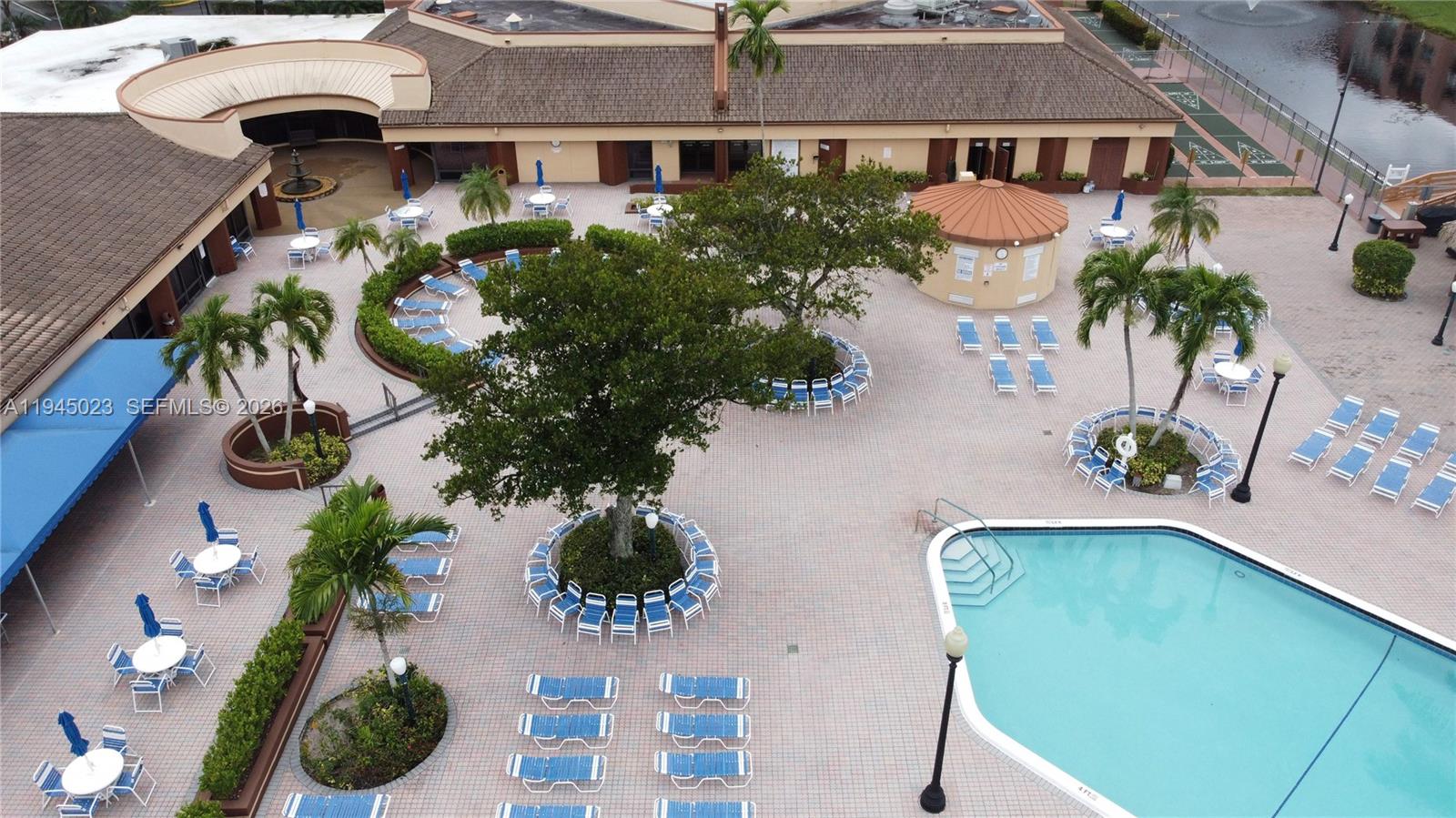 SUNRISE LAKES 142 CONDO - Residential