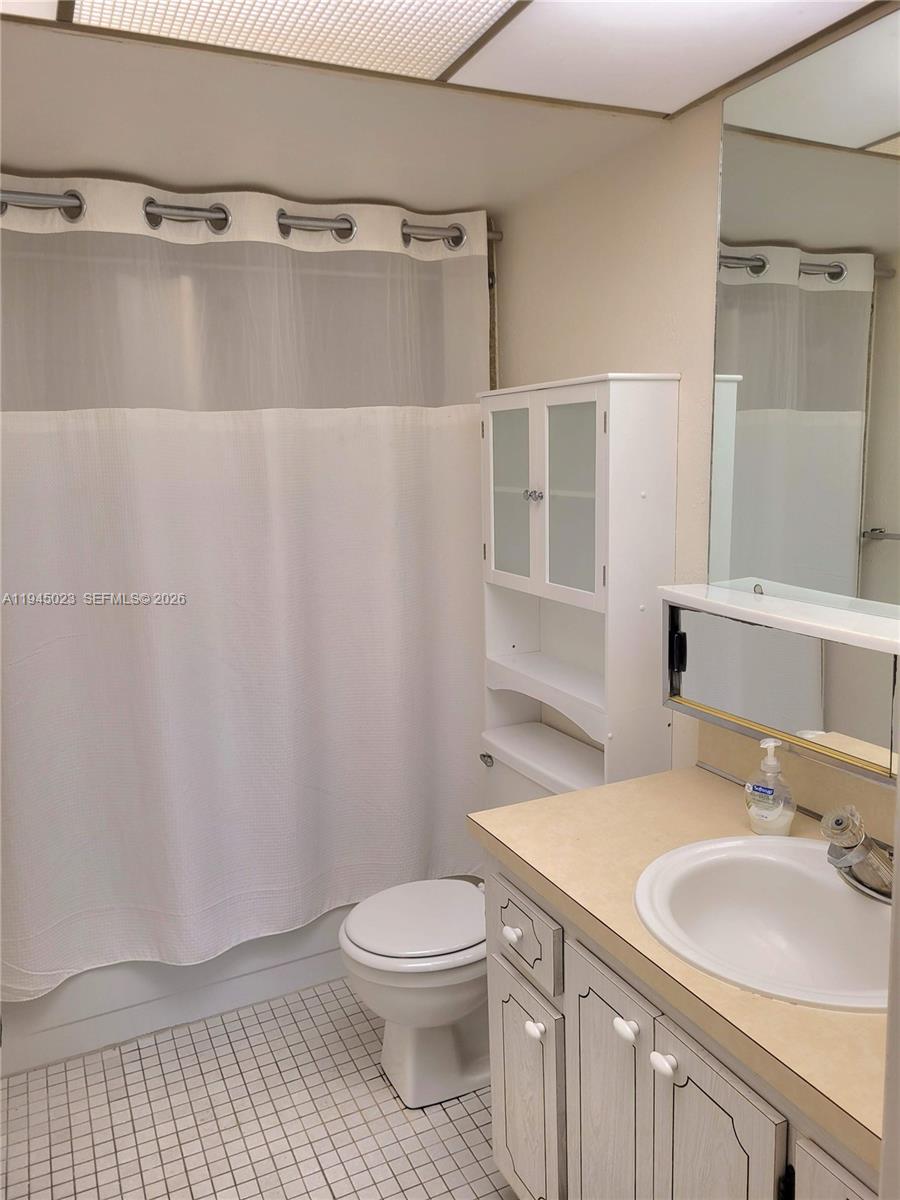 SUNRISE LAKES 142 CONDO - Residential