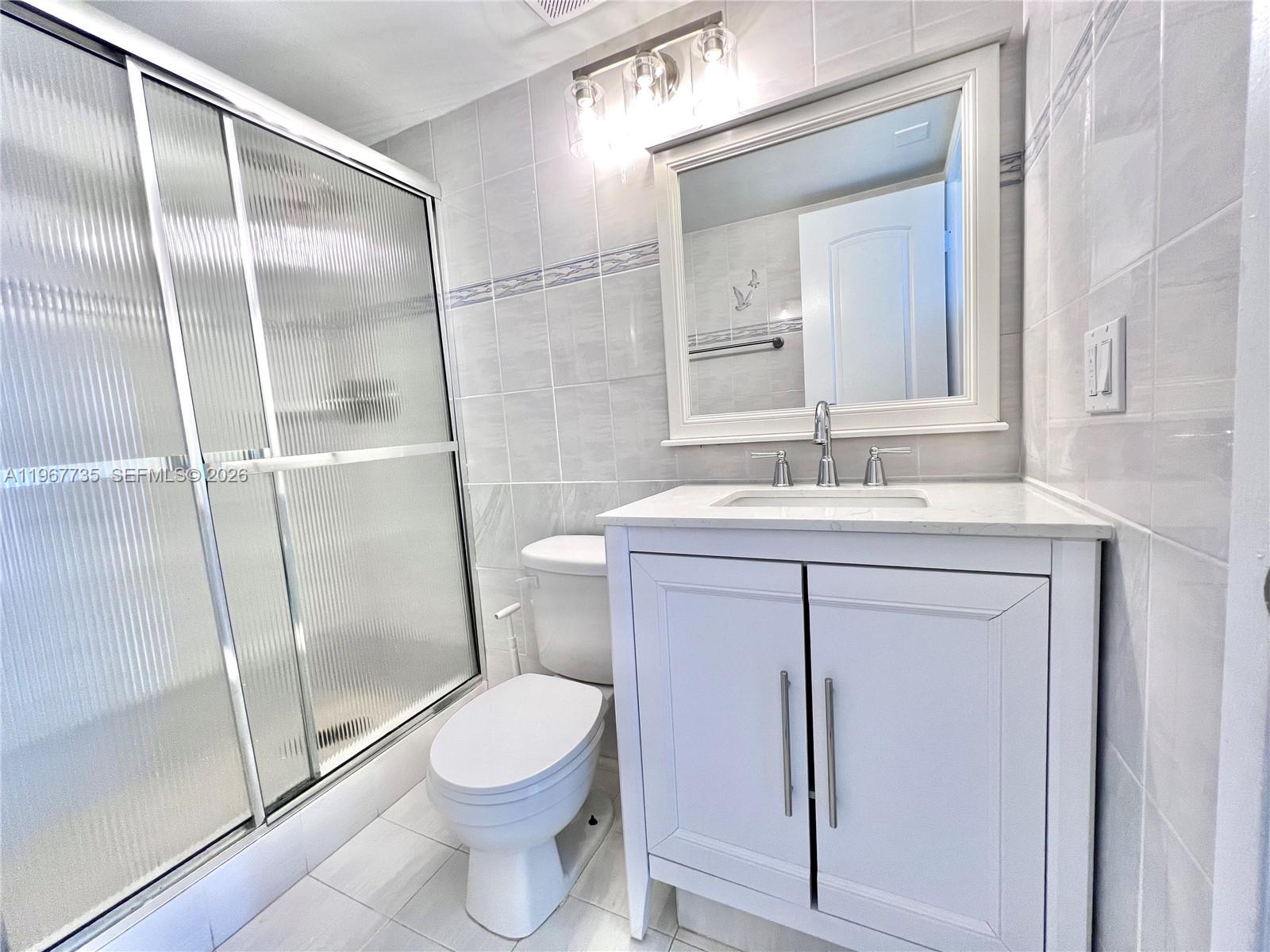 CHARTER CLUB CONDO - Residential Lease