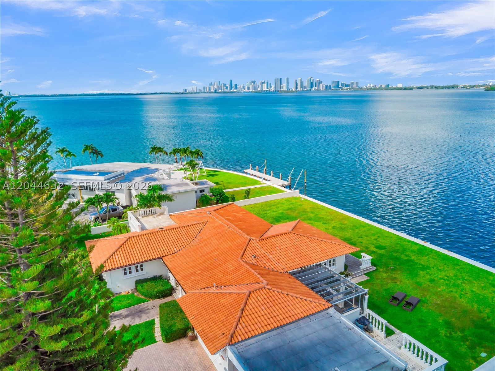 7500 W Treasure Dr