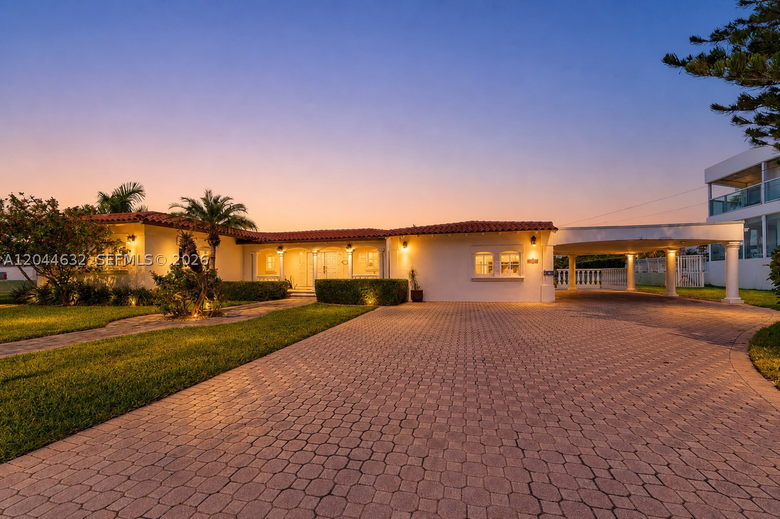 7500 W Treasure Dr
