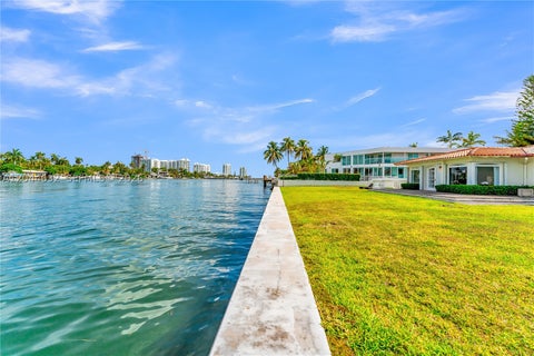 Tiny photo for 7500 W Treasure Dr, North Bay Village, FL 33141 (MLS # A12044632)