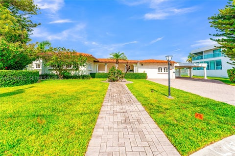 Tiny photo for 7500 W Treasure Dr, North Bay Village, FL 33141 (MLS # A12044632)
