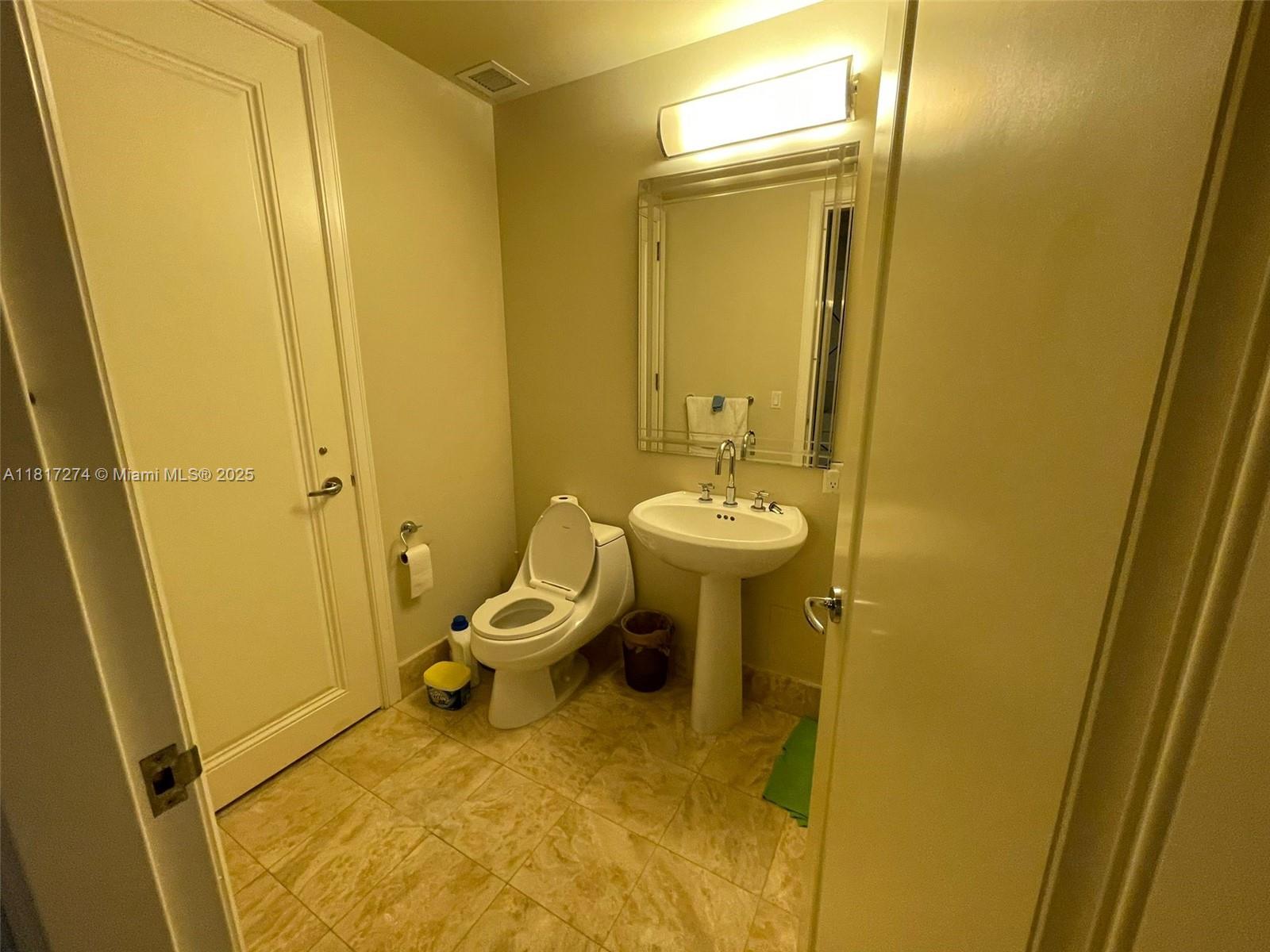 1435 Brickell Ave 3112