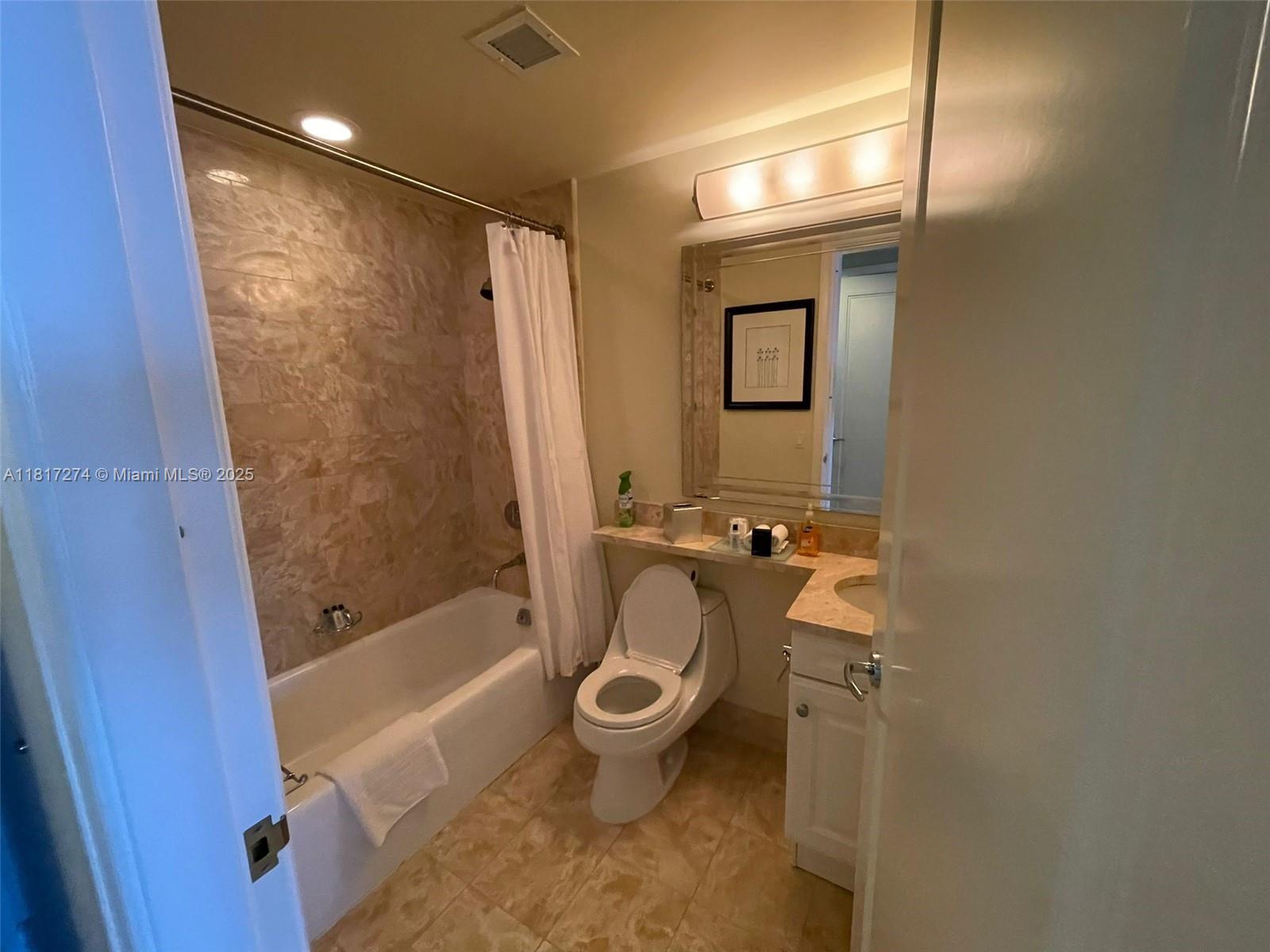 1435 Brickell Ave 3112