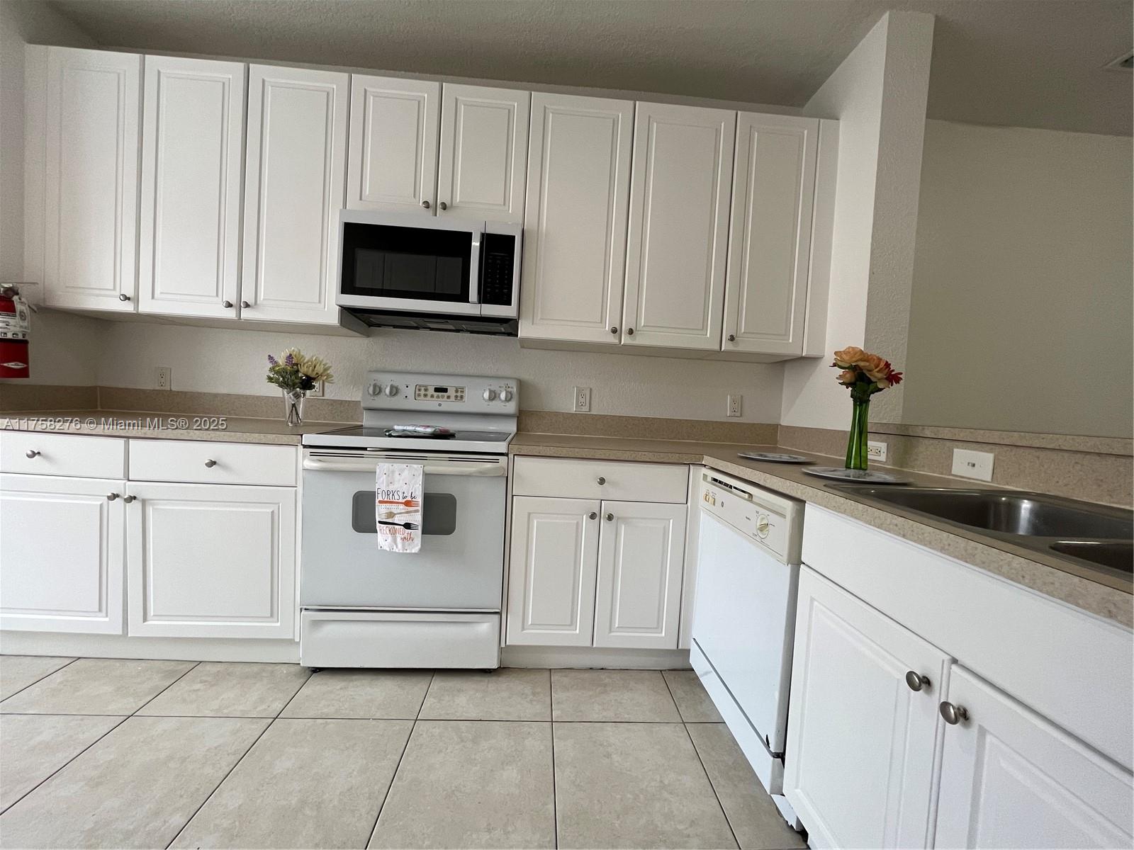 PRESERVE AT BOYNTON BEACH - Residential Lease