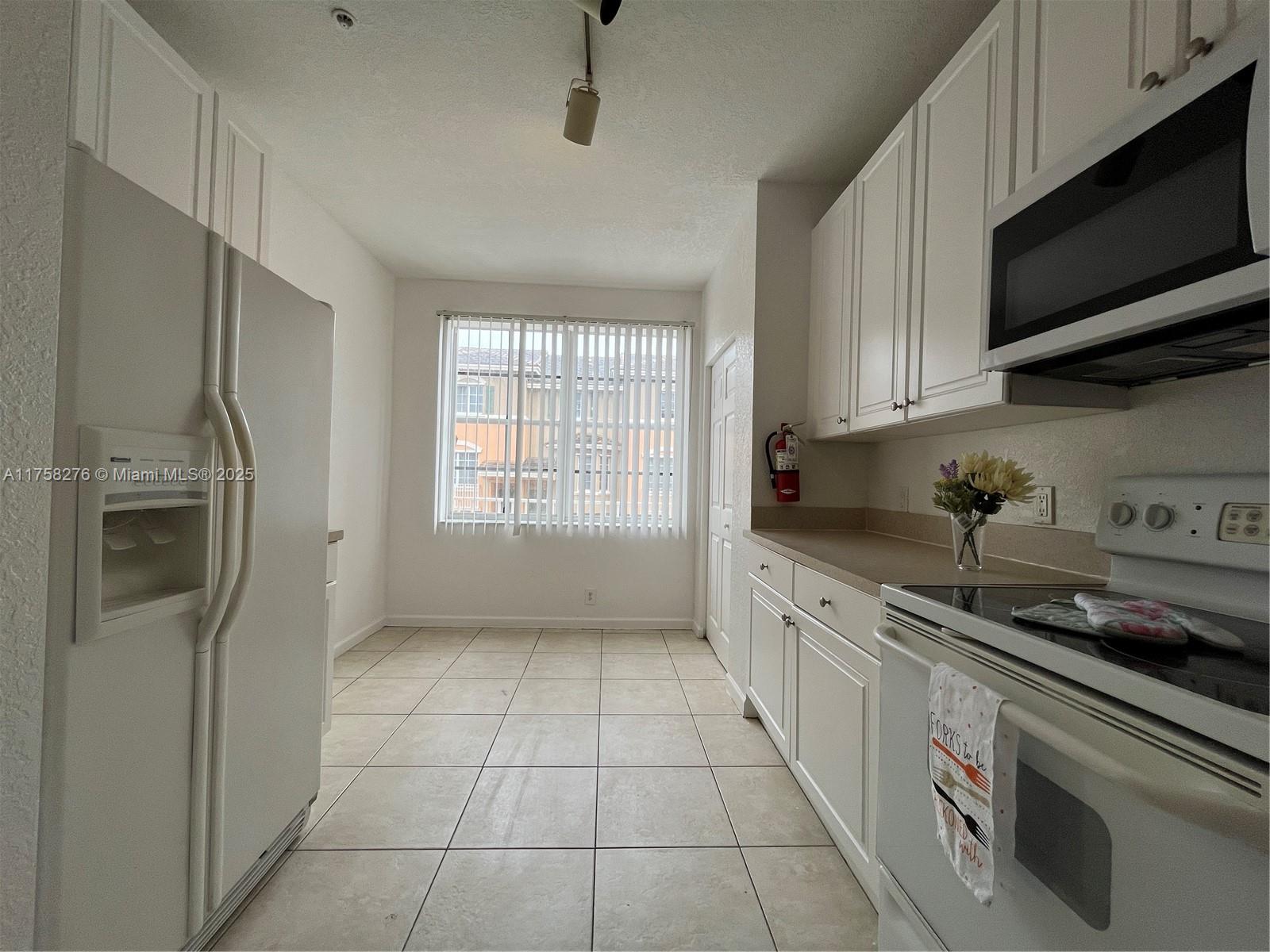 PRESERVE AT BOYNTON BEACH - Residential Lease