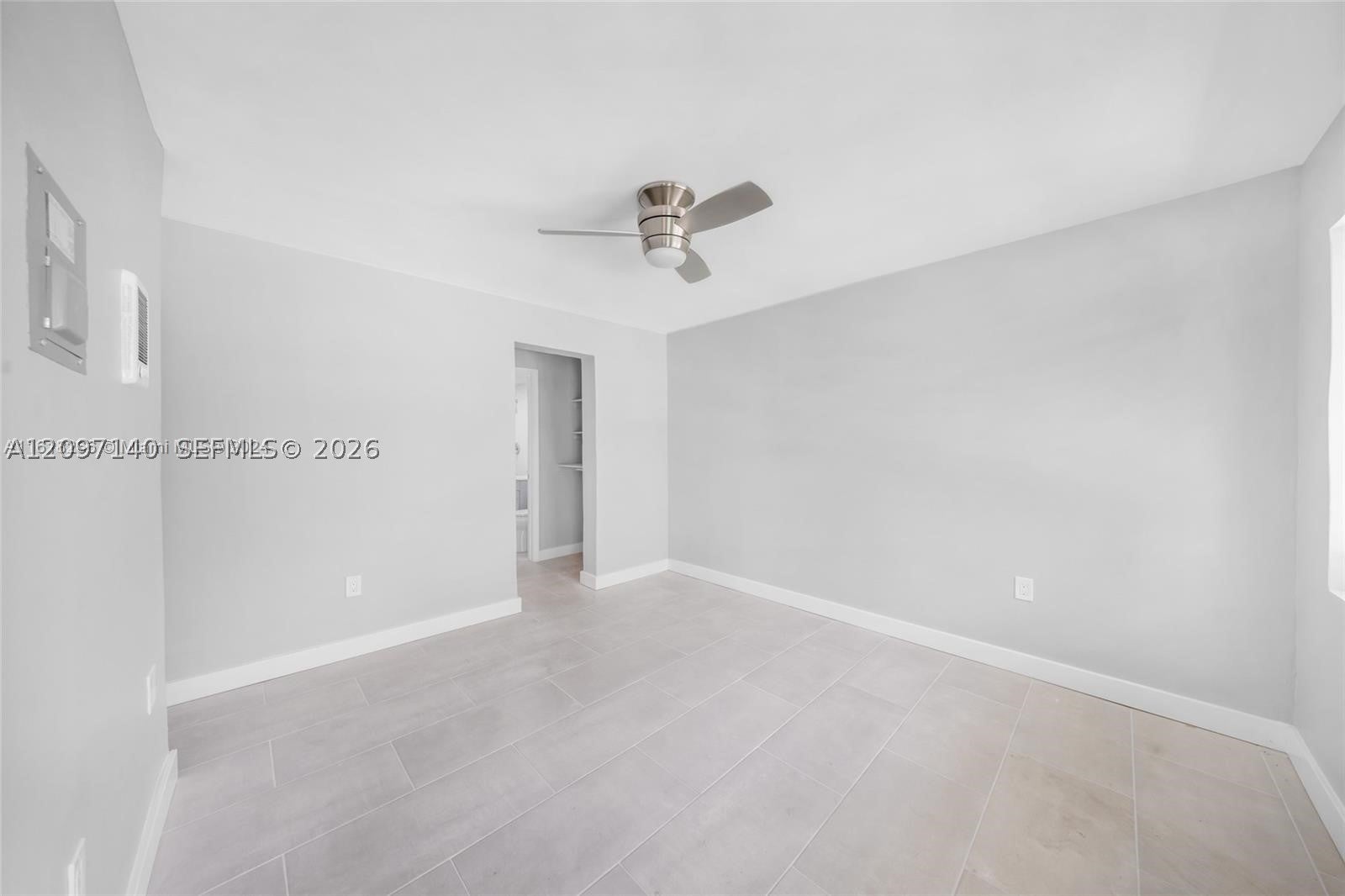 1140 NW 1st Pl 2