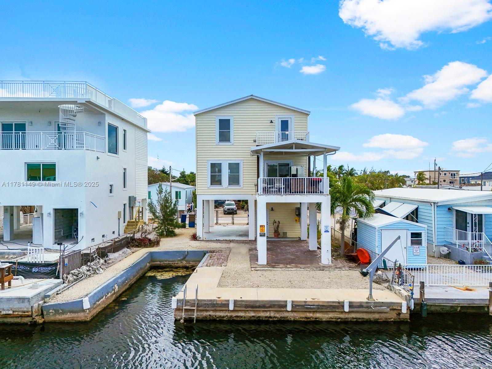 Rental Property at 215 Allen Ave, Key Largo, Monroe County, Florida - Bedrooms: 3 
Bathrooms: 4  - $4,500 MO.