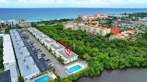 A home in South Palm Beach