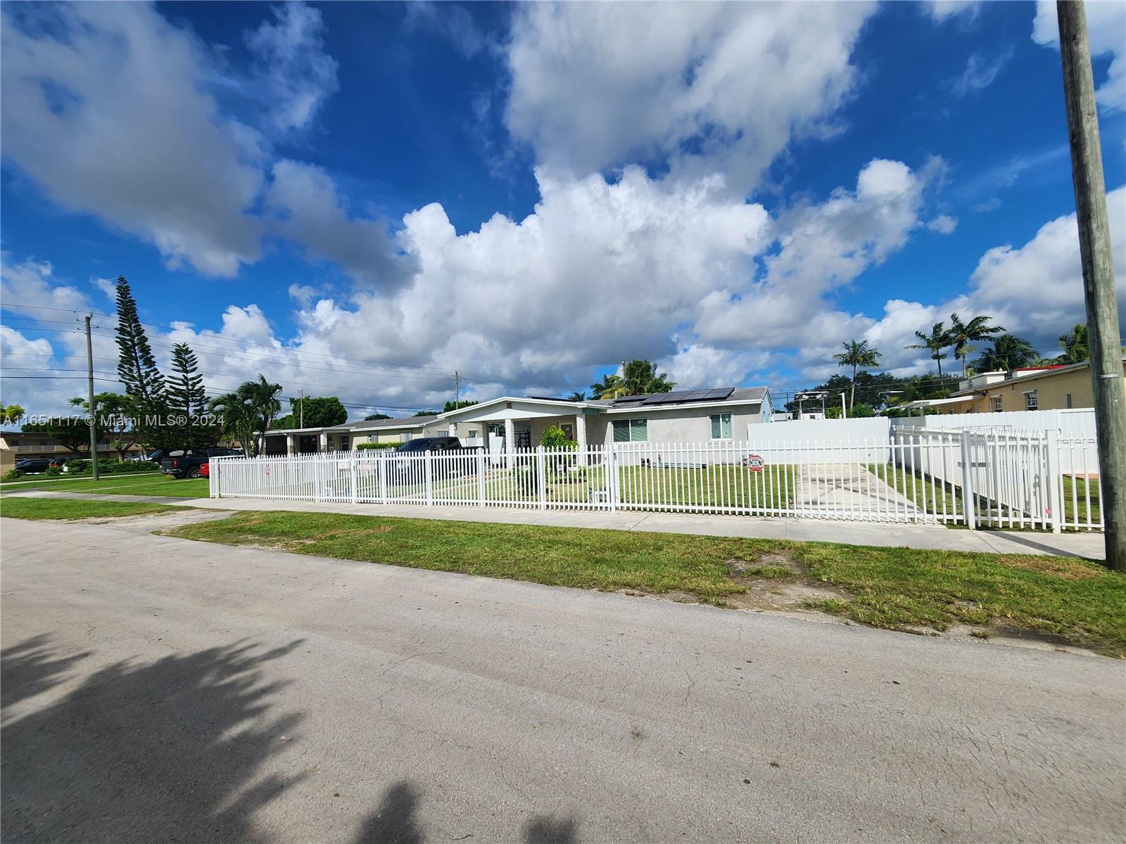 Property for Sale at 1025 Ne 13th Ave, Homestead, Miami-Dade County, Florida - Bedrooms: 4 
Bathrooms: 2  - $500,000