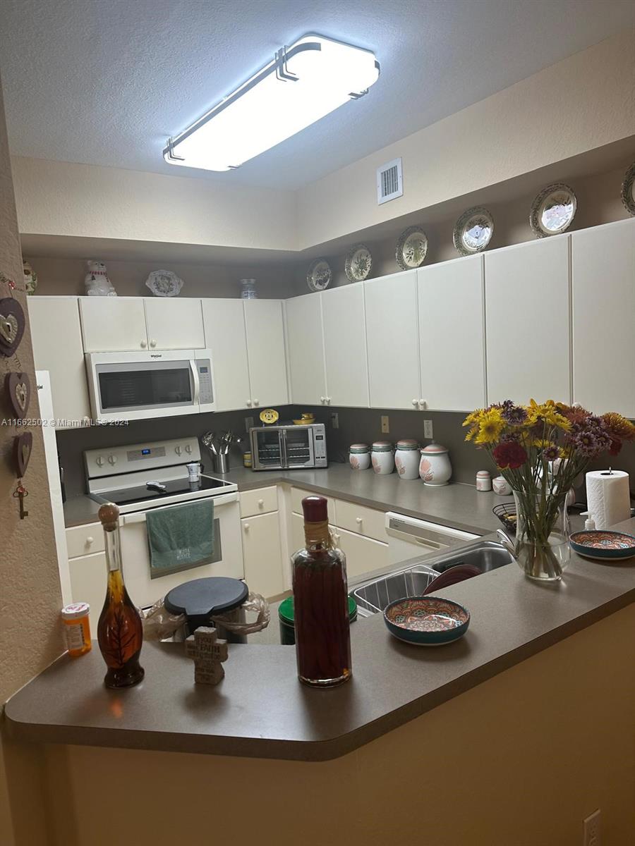 CENTURY PARK CONDO NO 2 - Residential
