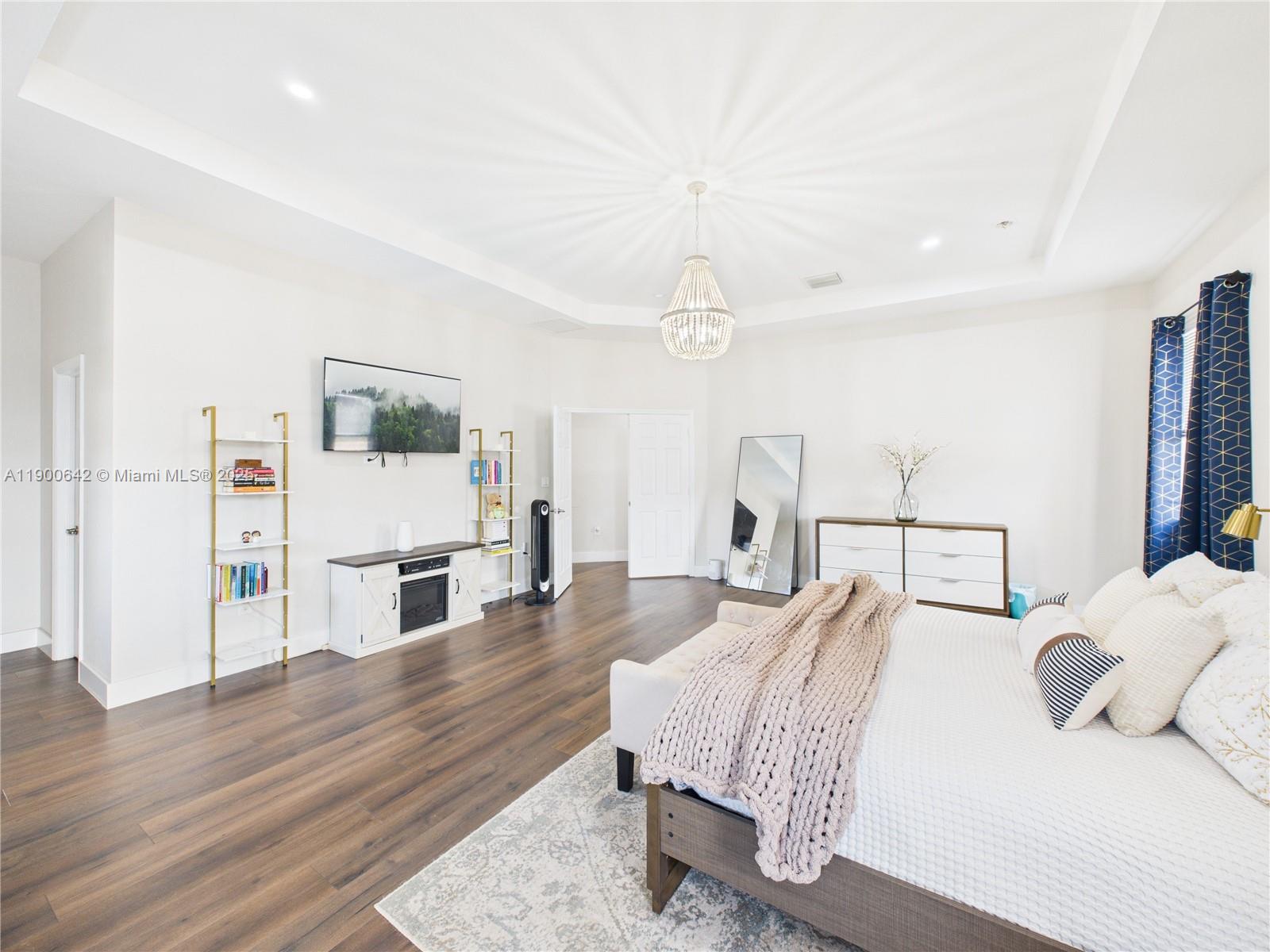 SILVER PALM EAST SEC FOUR - Residential