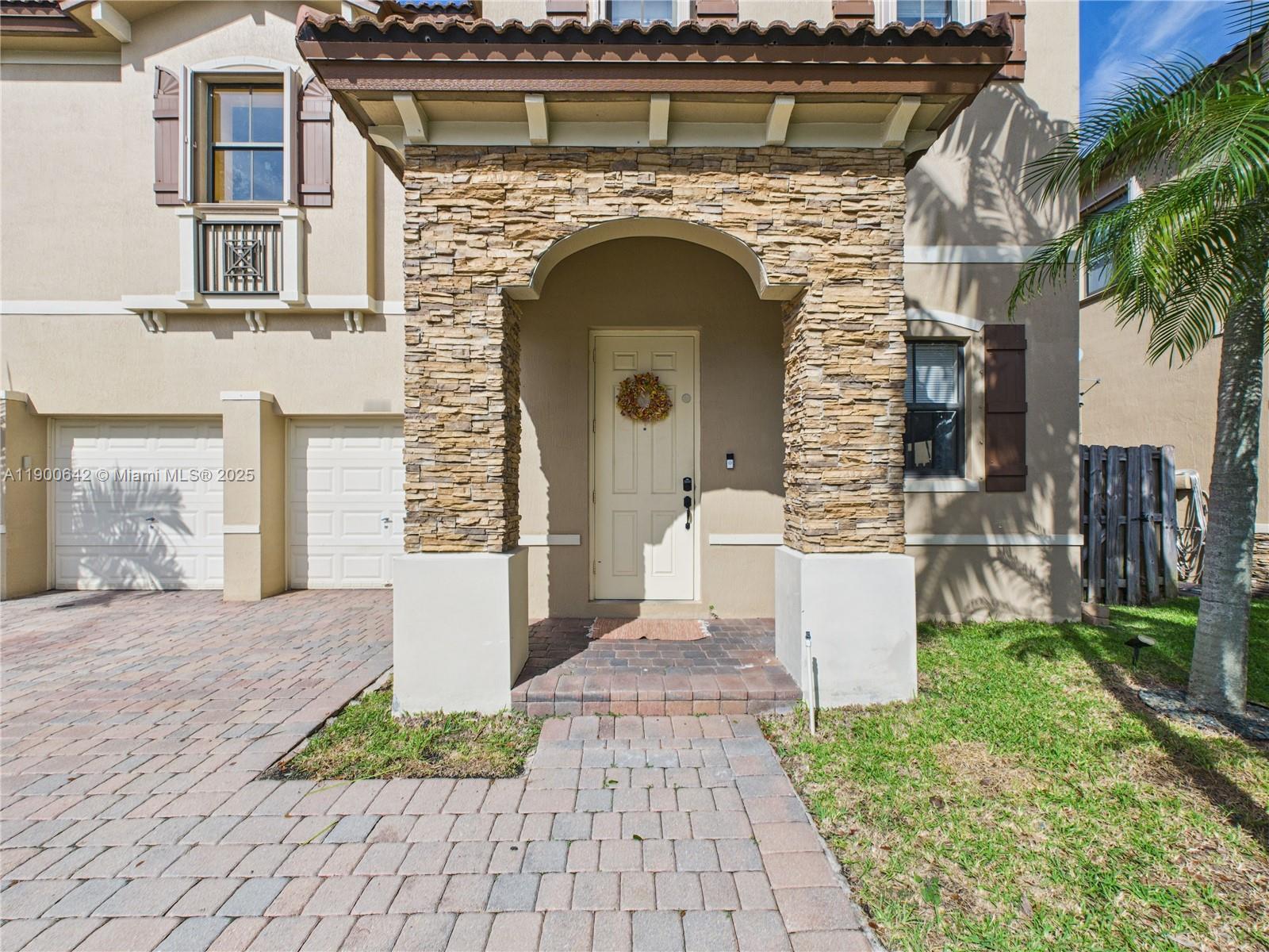 SILVER PALM EAST SEC FOUR - Residential