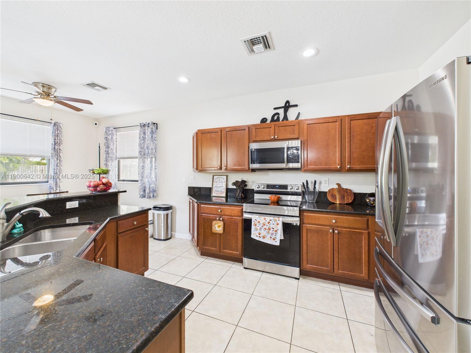 SILVER PALM EAST SEC FOUR - Residential