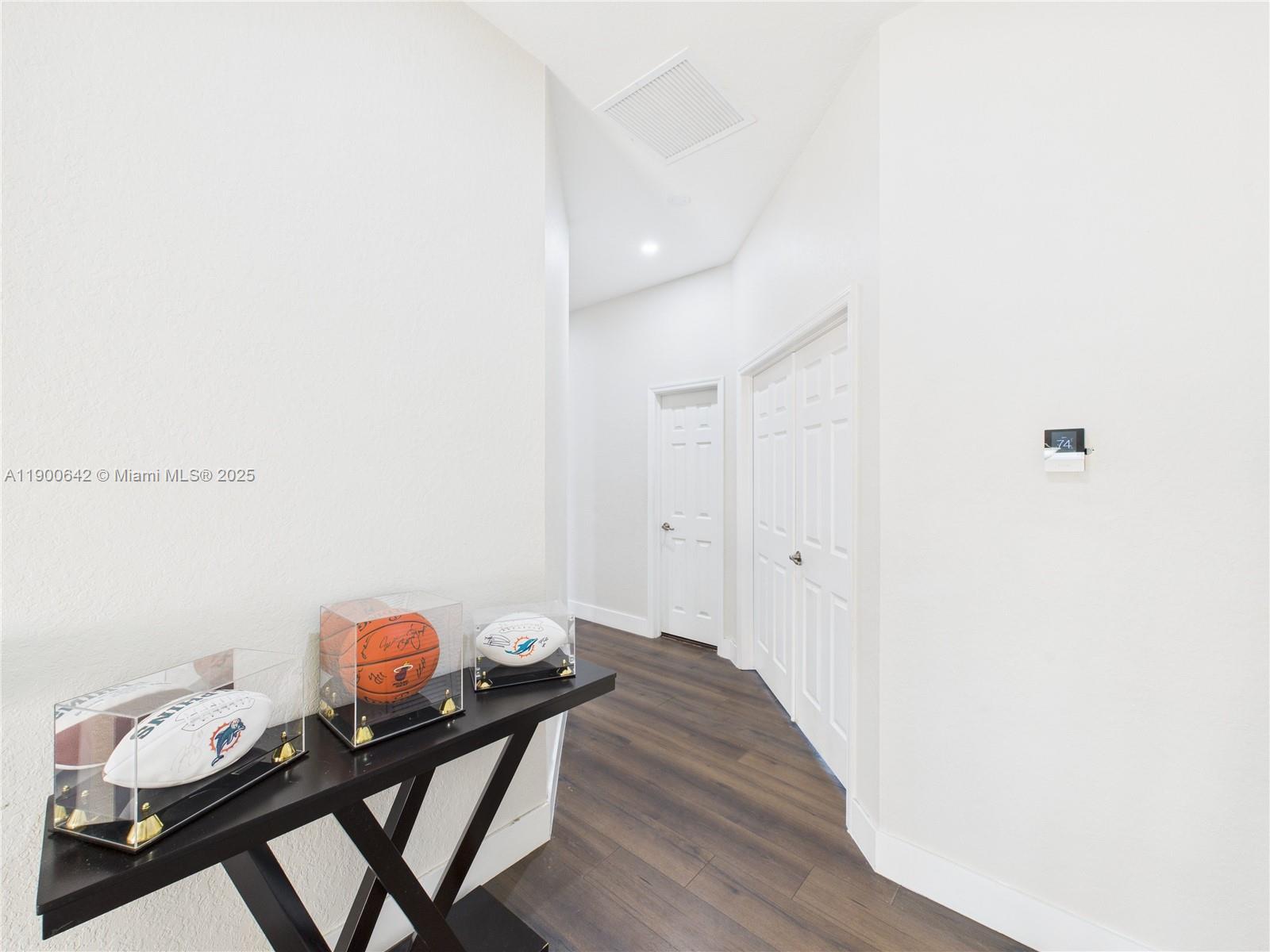 SILVER PALM EAST SEC FOUR - Residential