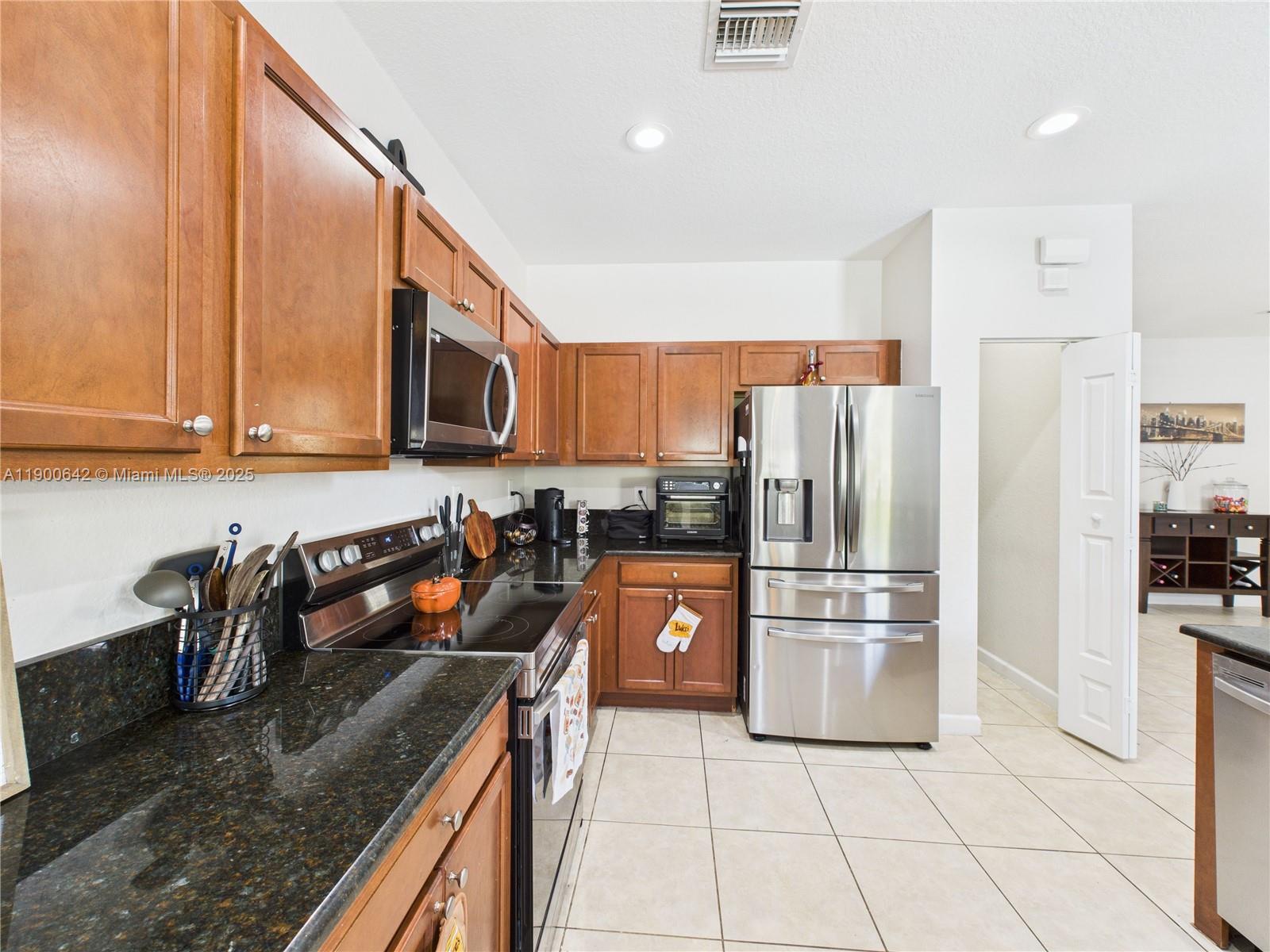 SILVER PALM EAST SEC FOUR - Residential