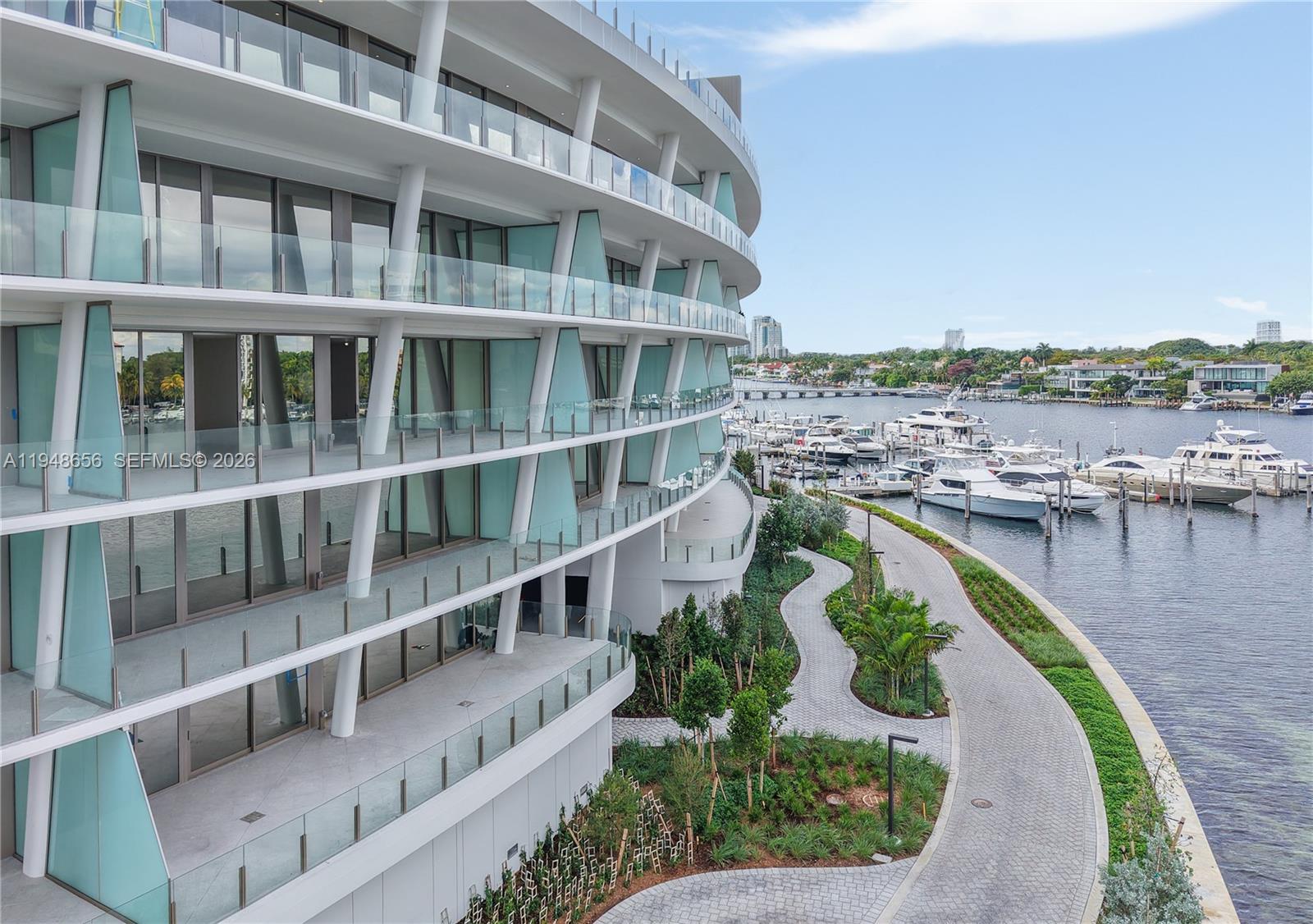 Vita Grove Isle - Residential