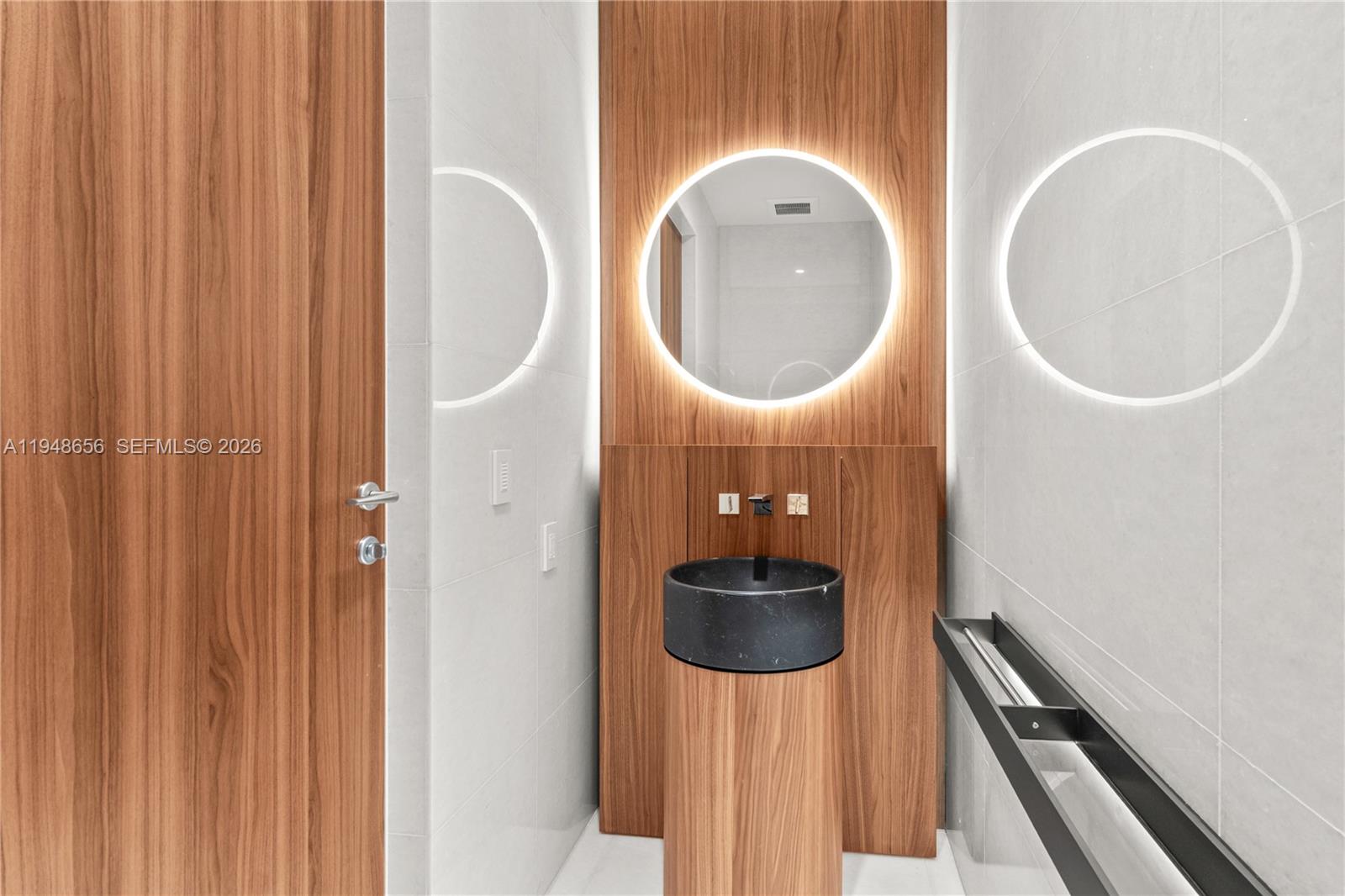 Vita Grove Isle - Residential