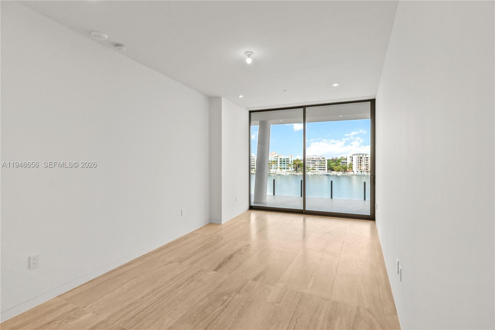 Vita Grove Isle - Residential