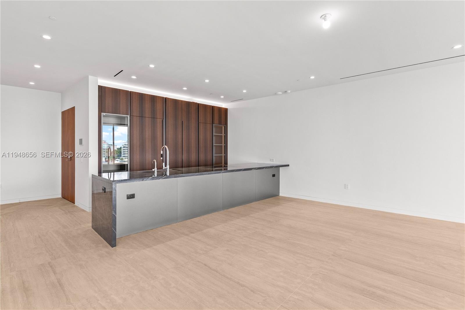 Vita Grove Isle - Residential