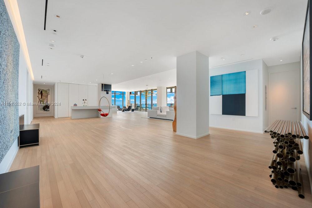2901 COLLINS CONDO - Residential