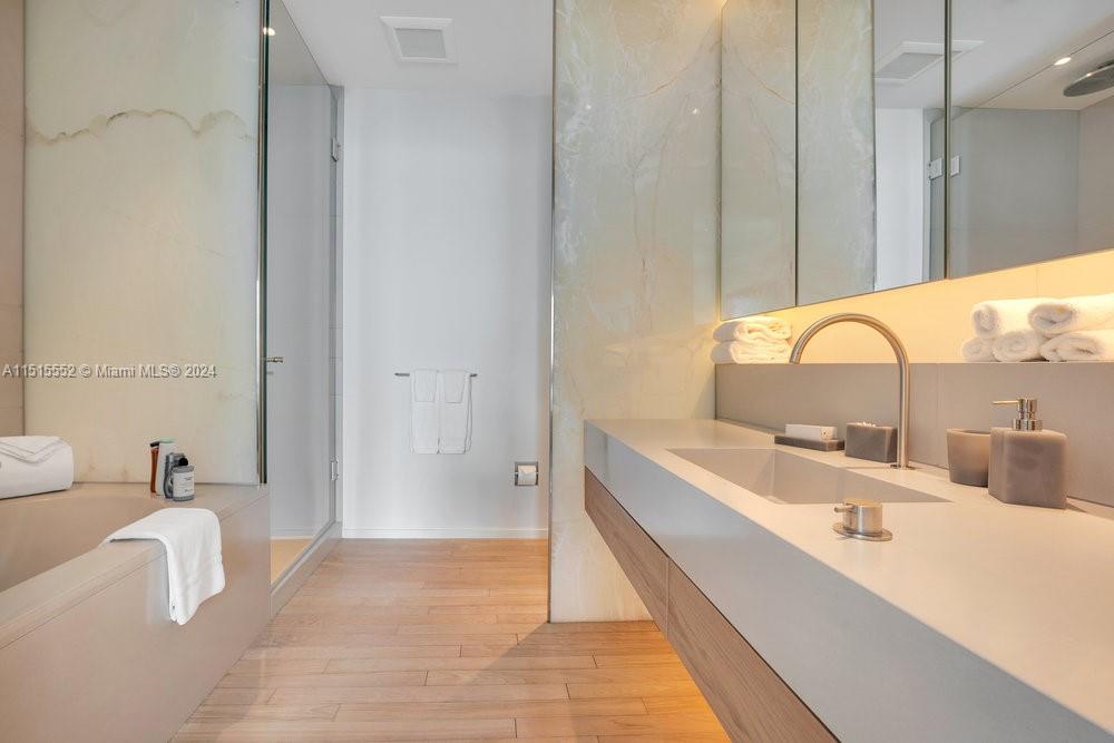 2901 COLLINS CONDO - Residential