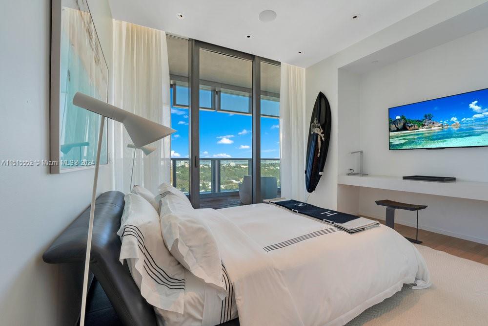 2901 COLLINS CONDO - Residential