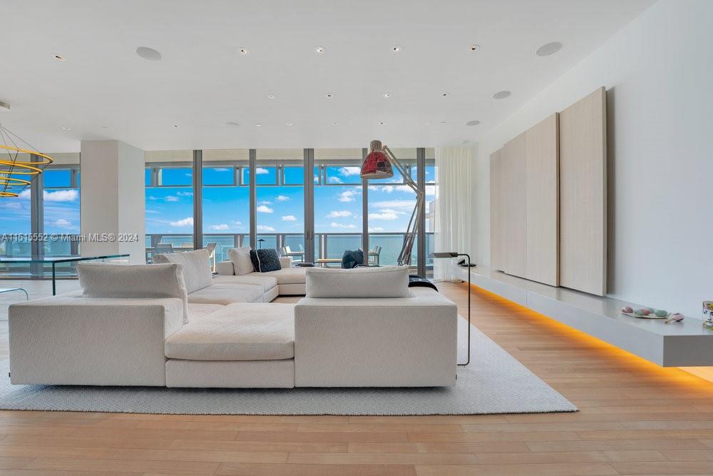 2901 COLLINS CONDO - Residential