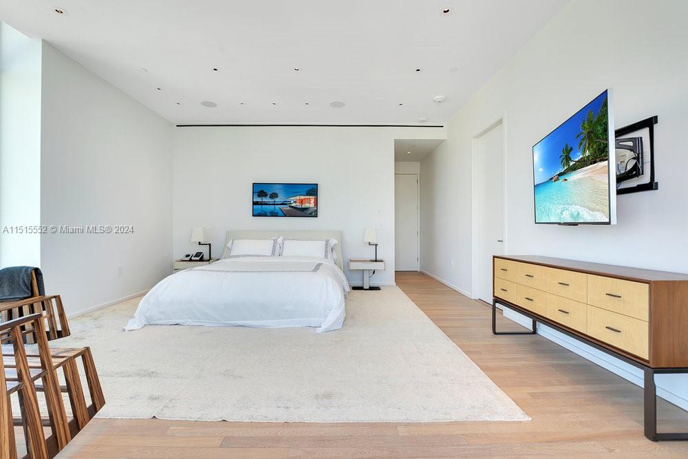 2901 COLLINS CONDO - Residential