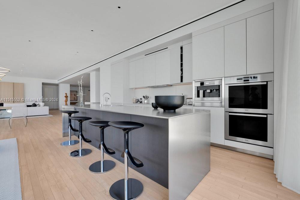 2901 COLLINS CONDO - Residential