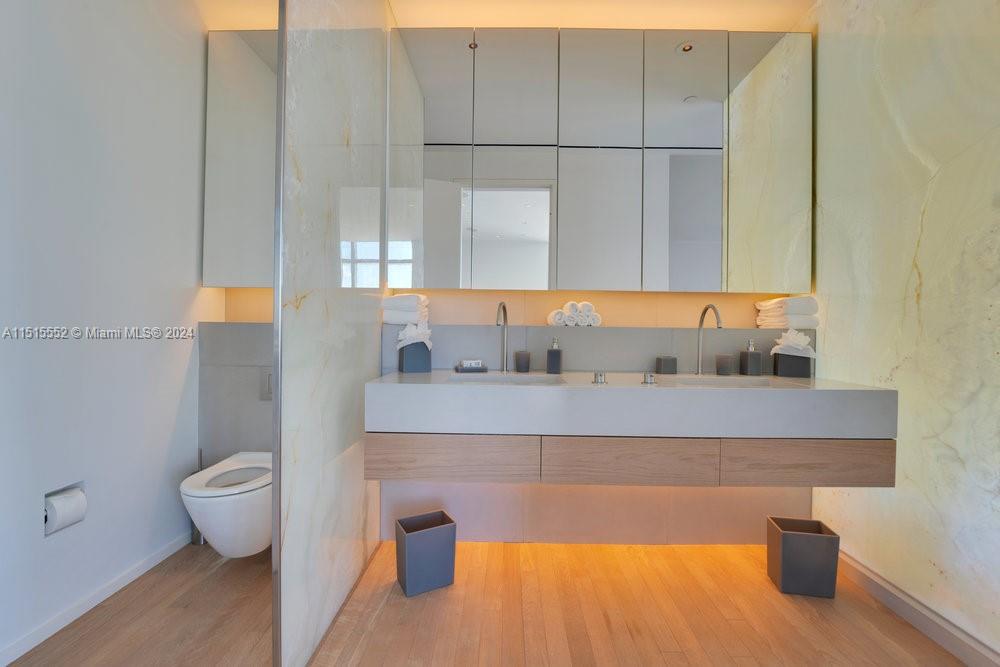 2901 COLLINS CONDO - Residential