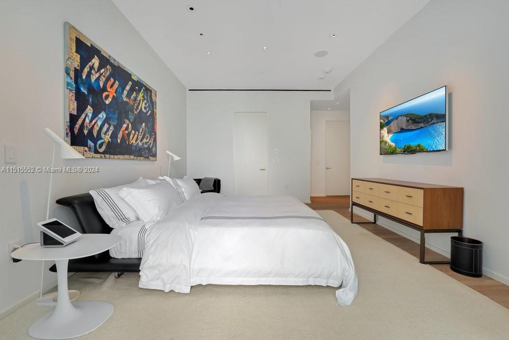 2901 COLLINS CONDO - Residential
