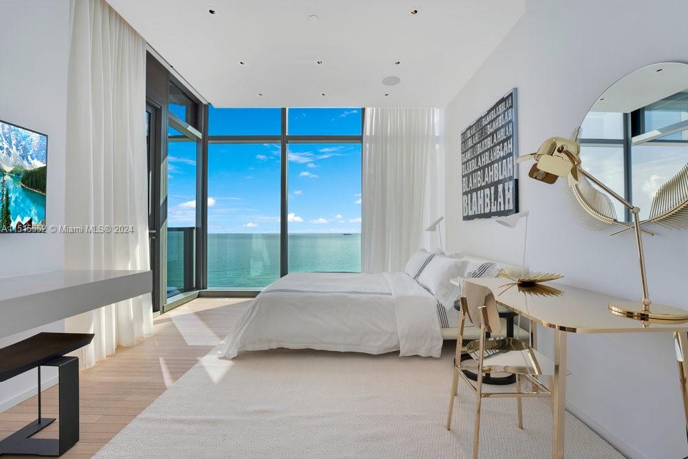 2901 COLLINS CONDO - Residential
