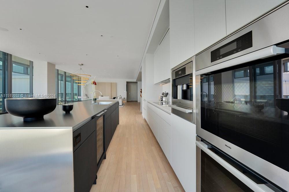 2901 COLLINS CONDO - Residential